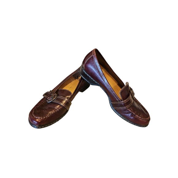 Sofft Shoes - Sofft Brown Leather Low Heel Slip-On Loafers w/Buckle